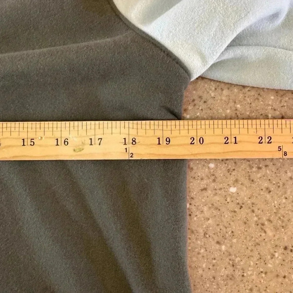 Lands' End Serious Sweats Sweatshirt Hoodie Size M 10-12 Color-Block Pullover - Picture 3 of 8